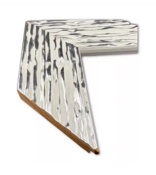 MOLDURABLANCA CON DISEÑO PLATA