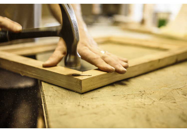 Cómo conservar obras de gran valor enmarcadas: guía profesional