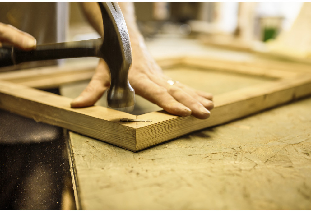 Cómo enmarcar camisetas, medallas y recuerdos personales